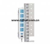 插座板及安装挂钩